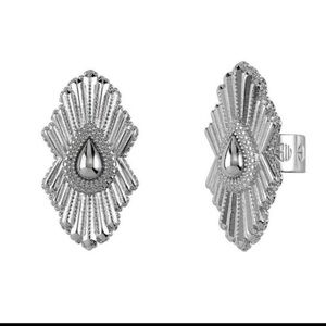 On hold for Christine  🎈 Samantha Wills Elysian Magnetic Rhythm Adjustable Ring